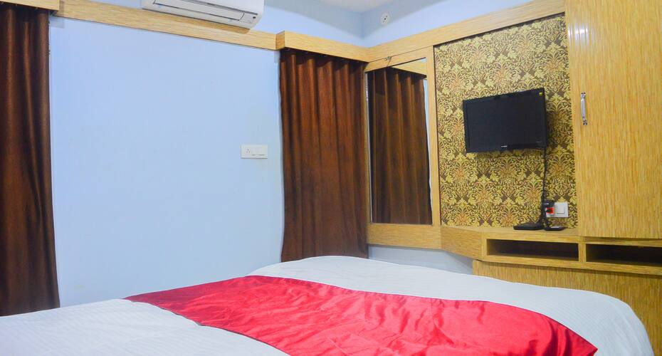 Hotel Kalash (Opp. Railway Station), Ujjain 3